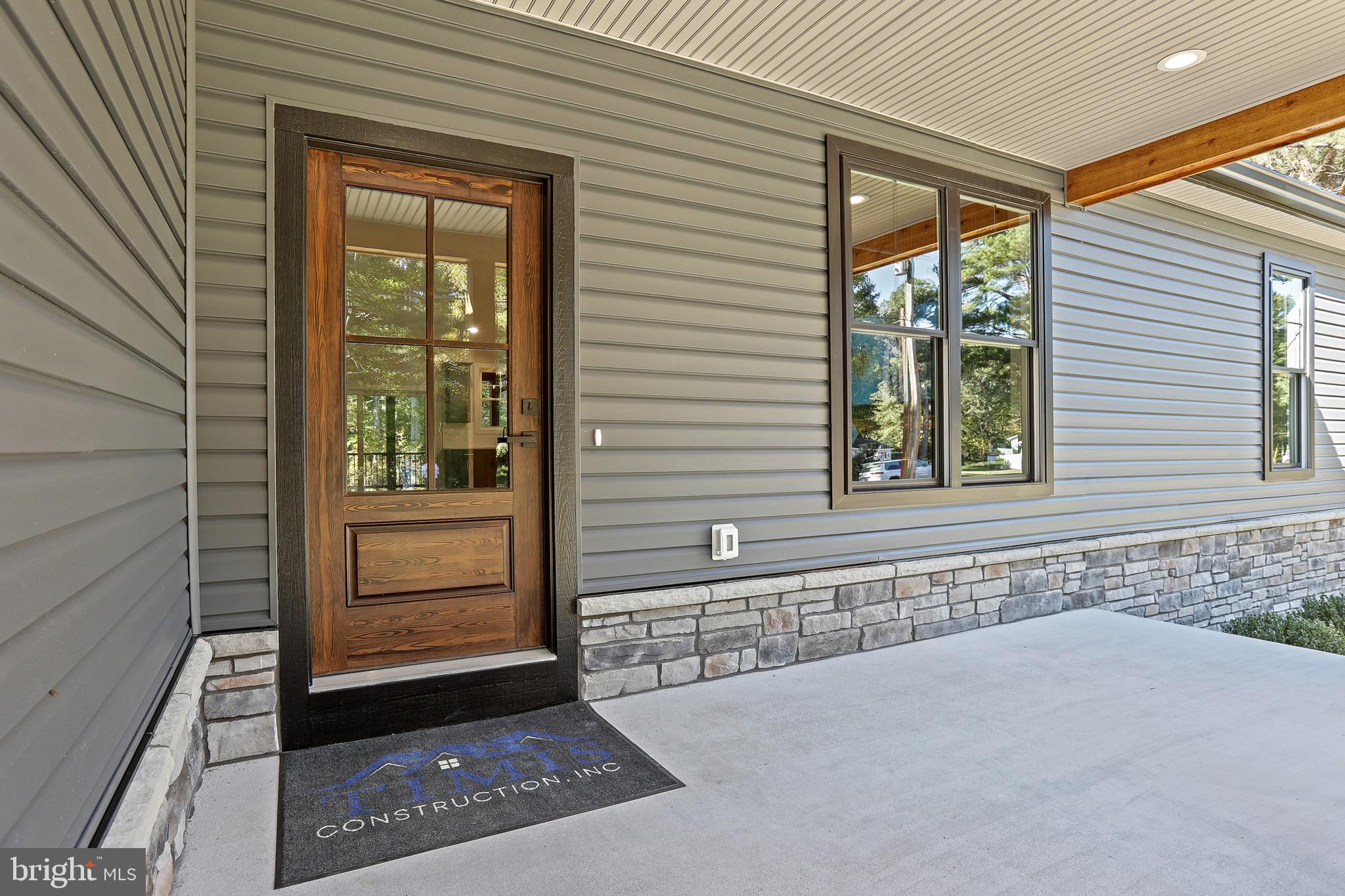 195 North Glebe Road Montross, VA 22520 - Photo 5 of 53 a view of an entryway of house