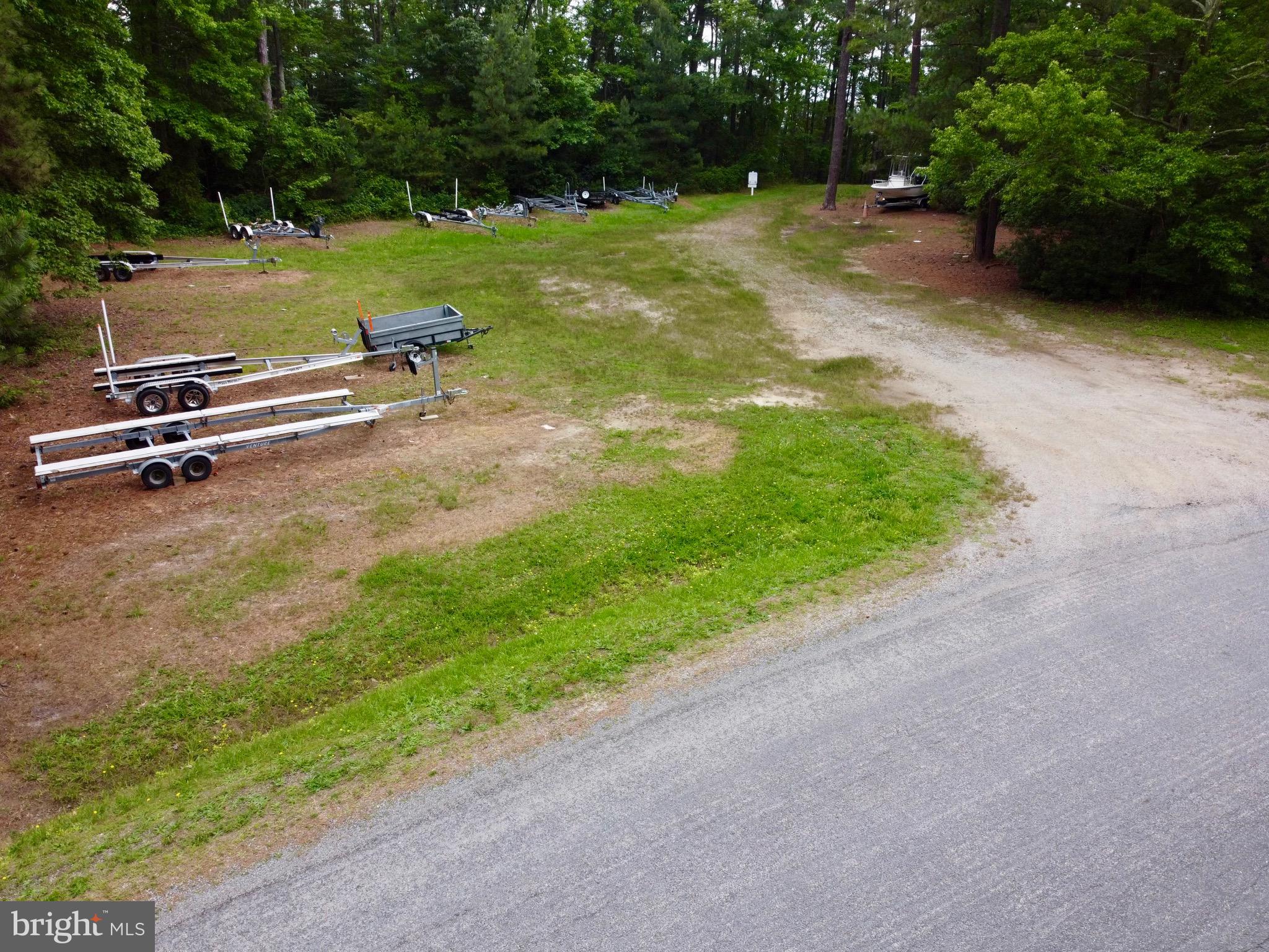 195 North Glebe Road Montross, VA 22520 - Photo 53 of 53 a view of a backyard with a table and chairs