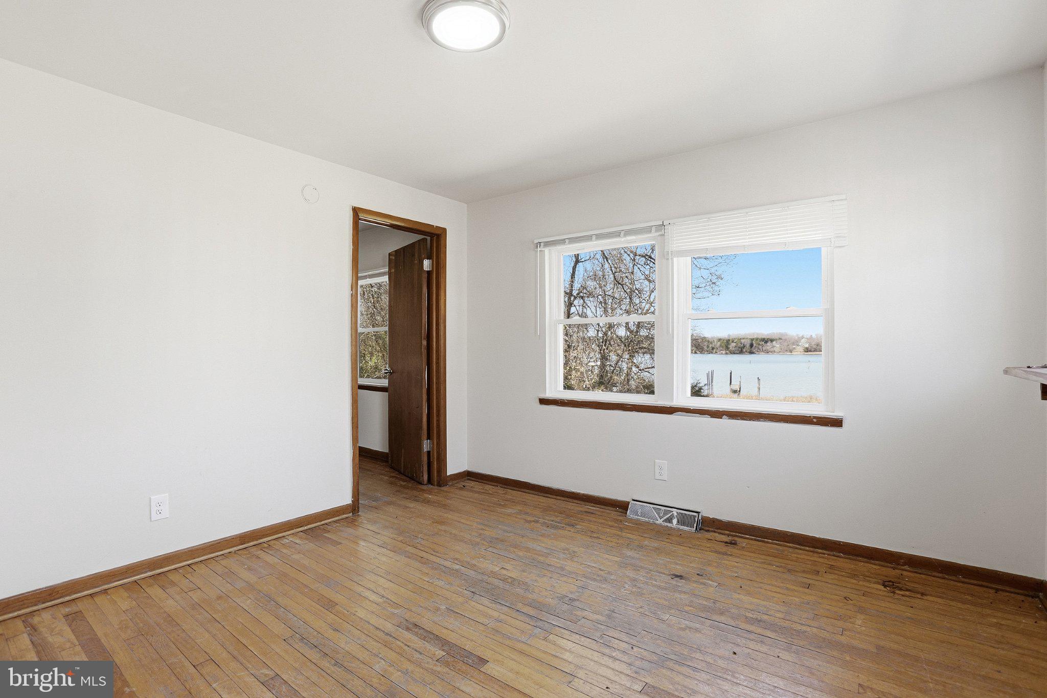 20289 Ridge Road Colonial Beach, VA 22443 - Photo 12 of 28 Bright and airy space with lake views.