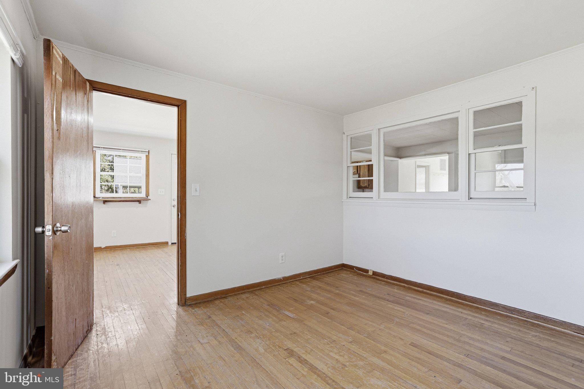 20289 Ridge Road Colonial Beach, VA 22443 - Photo 15 of 28 Bright and airy open space awaits.