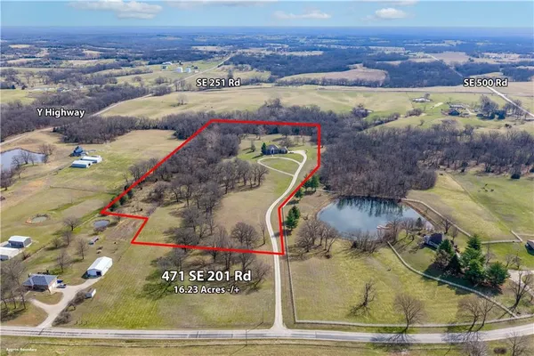 $879,000 | 471 Southeast 201st Road, Warrensburg, MO 64093