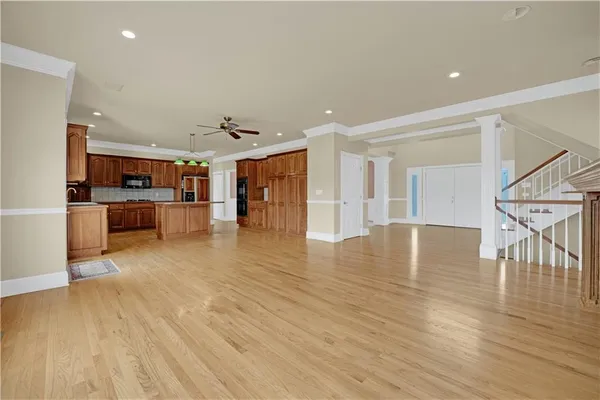 $879,000 | 471 Southeast 201st Road, Warrensburg, MO 64093