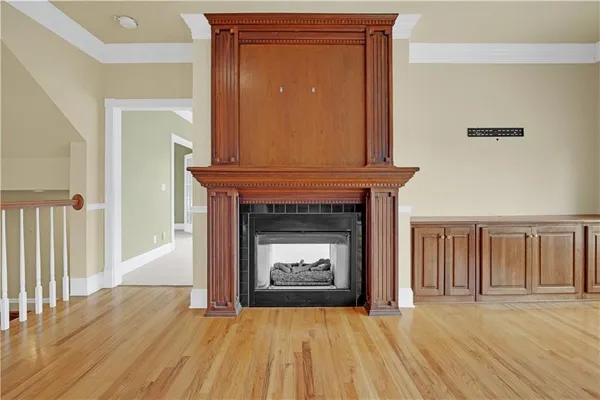 $879,000 | 471 Southeast 201st Road, Warrensburg, MO 64093