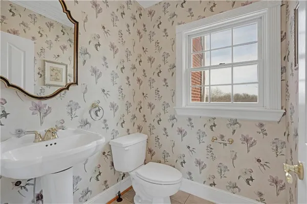 $879,000 | 471 Southeast 201st Road, Warrensburg, MO 64093