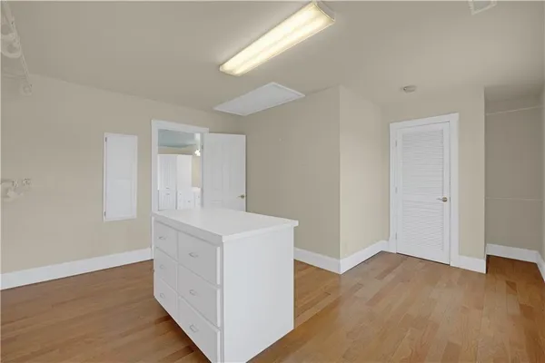 $879,000 | 471 Southeast 201st Road, Warrensburg, MO 64093