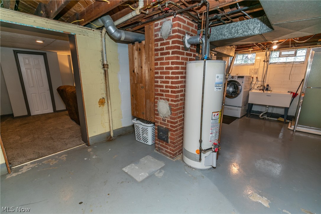 4366 Urban Road Cleveland, OH 44121 - Photo 28 of 35