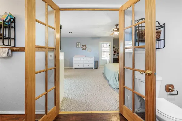 a view of a living room with furniture