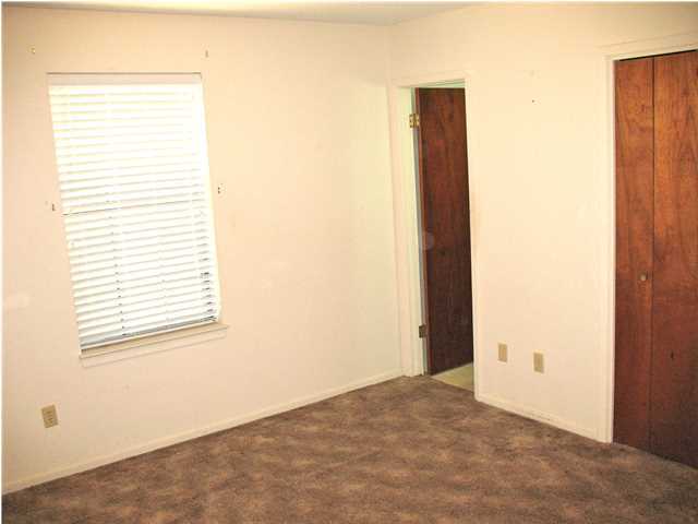 83 Engelbrecht Road DeFuniak Springs, FL 32433 - Photo 14 of 21 Gallery Image 14