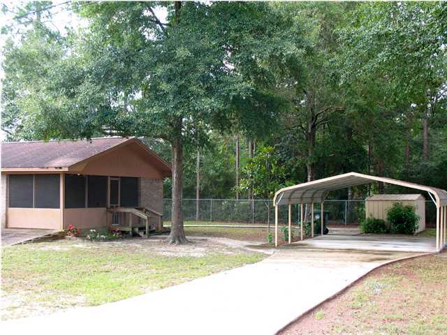 83 Engelbrecht Road DeFuniak Springs, FL 32433 - Photo 20 of 21 Gallery Image 20