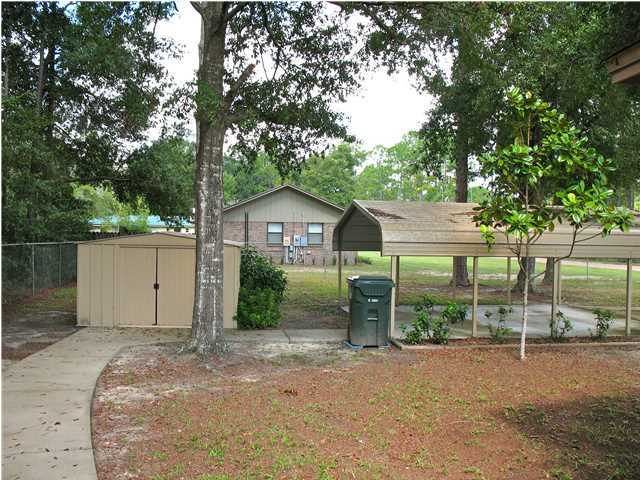 83 Engelbrecht Road DeFuniak Springs, FL 32433 - Photo 4 of 21 Gallery Image 4