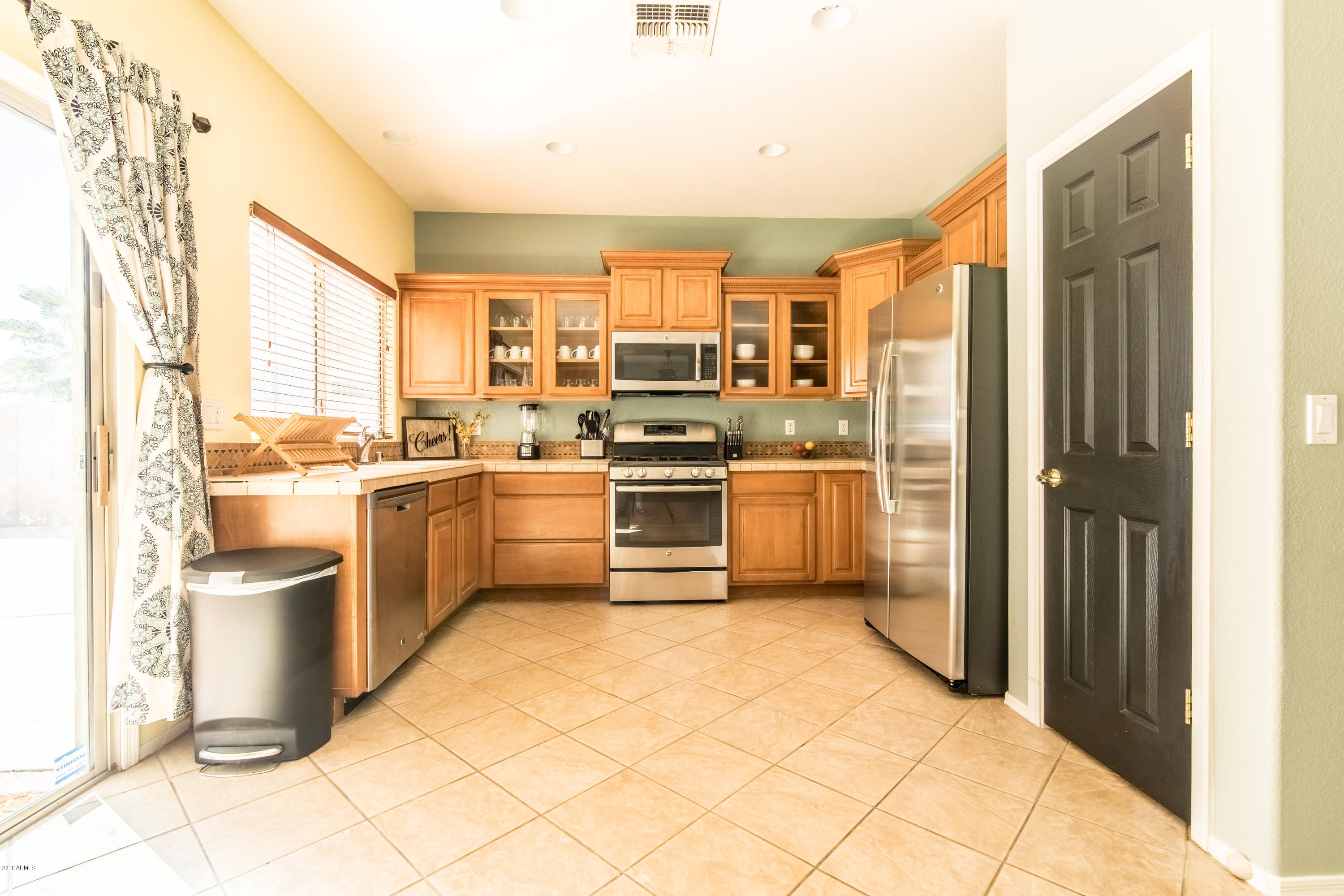 14521 West Boca Raton Road Surprise, AZ 85379 - Photo 8 of 23 kitchen