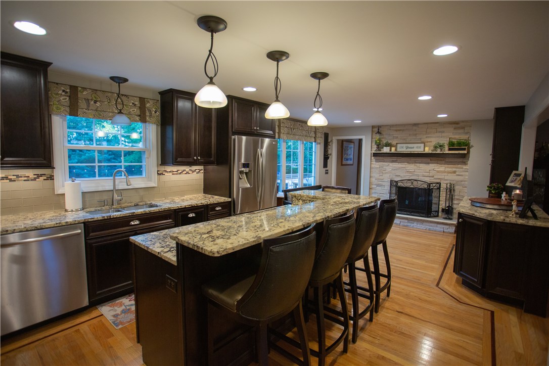 10 Blacksmith Road Cumberland, RI 02864 - Photo 13 of 40