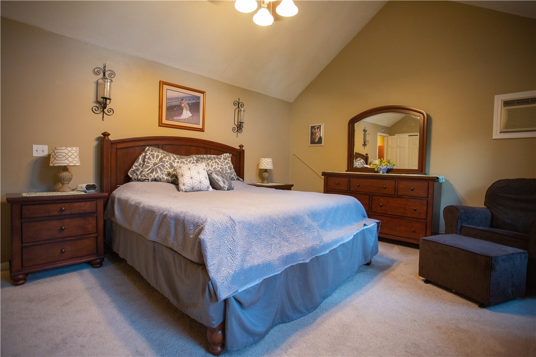 10 Blacksmith Road Cumberland, RI 02864 - Photo 23 of 40