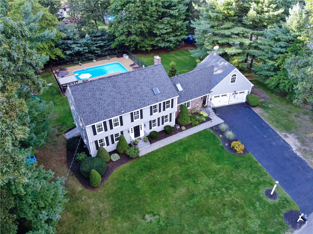 10 Blacksmith Road Cumberland, RI 02864 - Photo 31 of 40