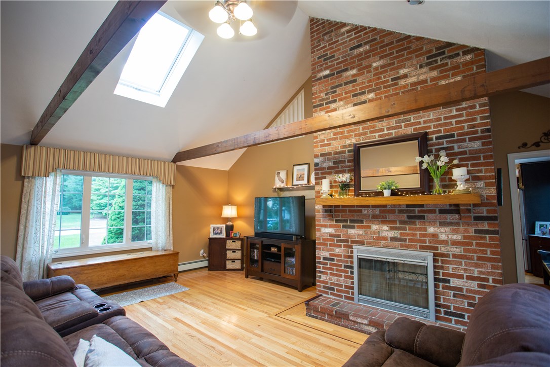 10 Blacksmith Road Cumberland, RI 02864 - Photo 5 of 40