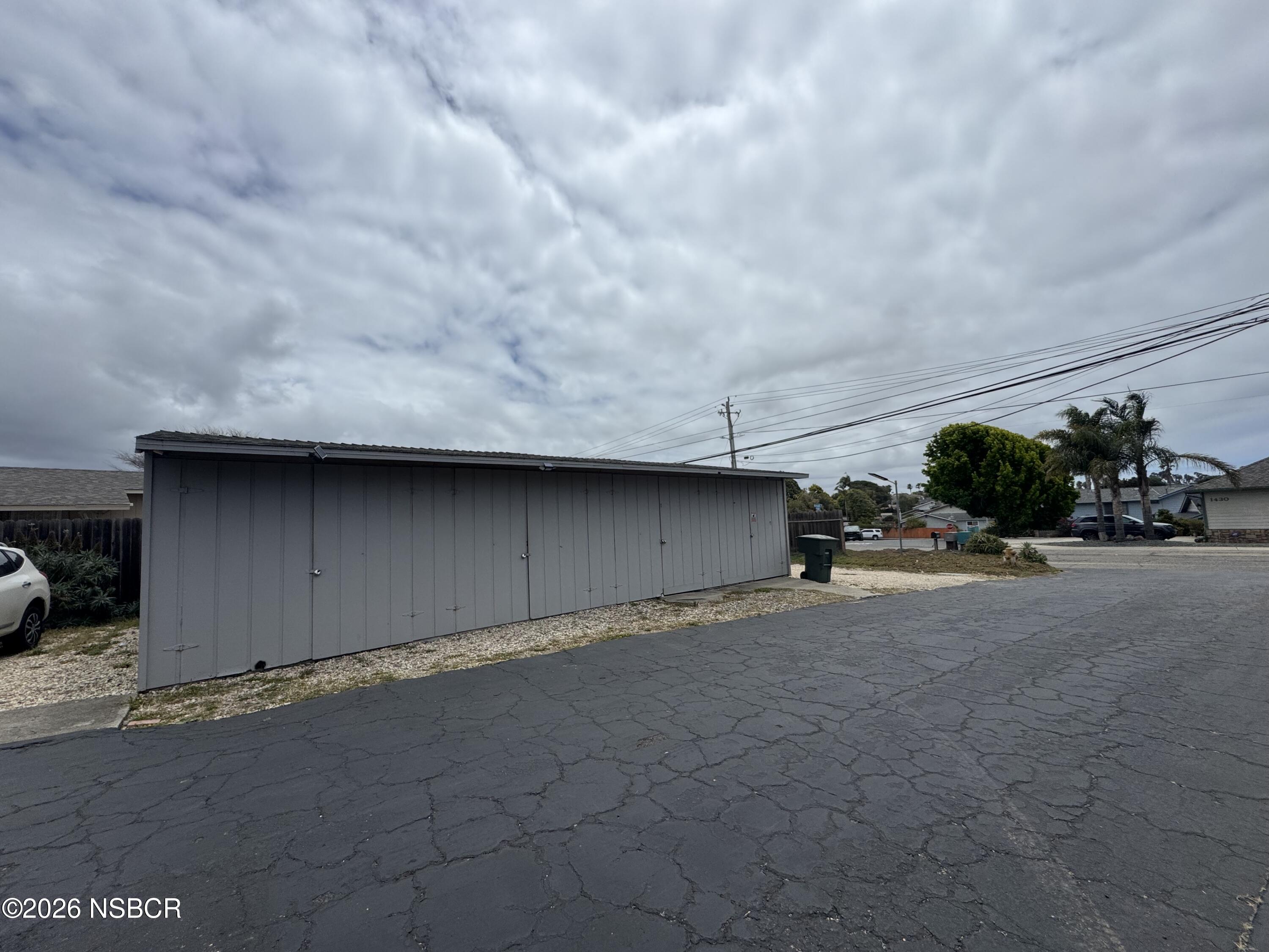 1499 Farroll Road, Unit A Grover Beach, CA 93433 - Photo 3 of 10 1499 farroll gar
