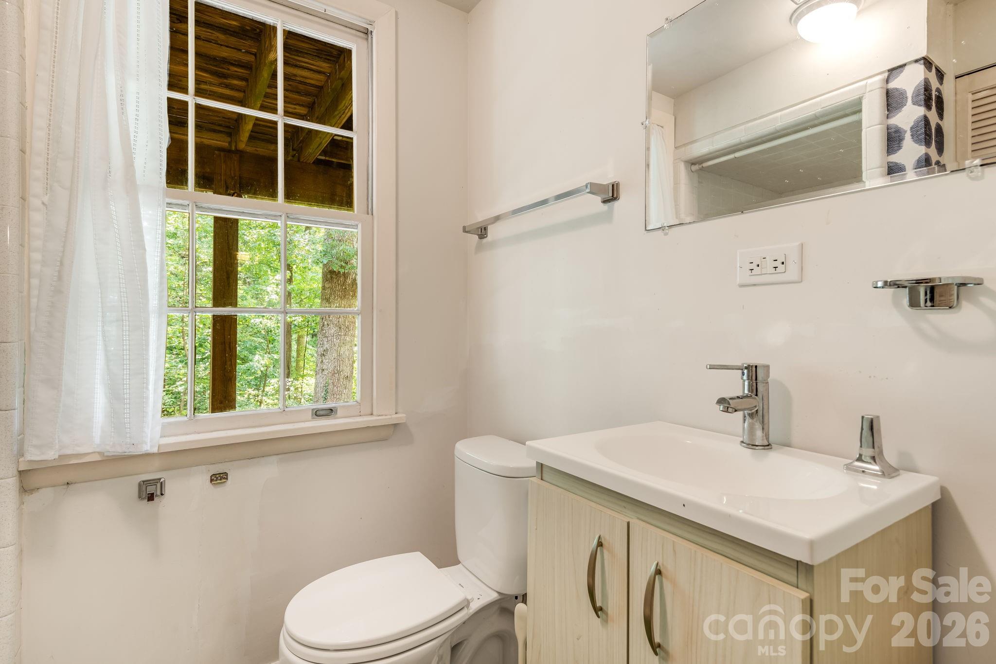 165 Cherokee Road Asheville, NC 28804 - Photo 32 of 37 Gallery Image 32