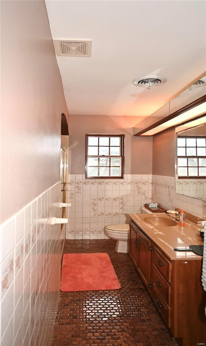 10715 Kennerly Road St. Louis, MO 63128 - Photo 16 of 22 Gallery Image 16