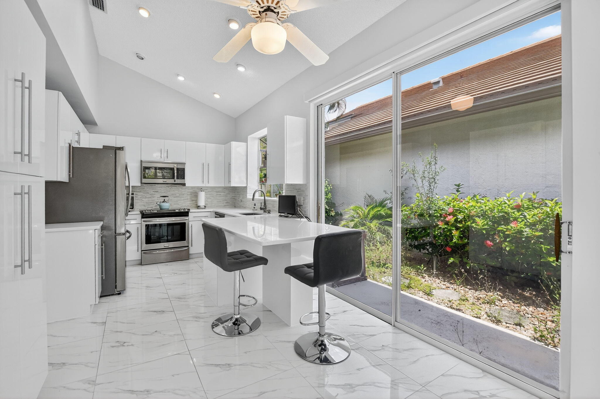 5326 Northwest 21st Avenue Boca Raton, FL 33496 - Photo 14 of 45 14-web-or-mls-DSC_0467