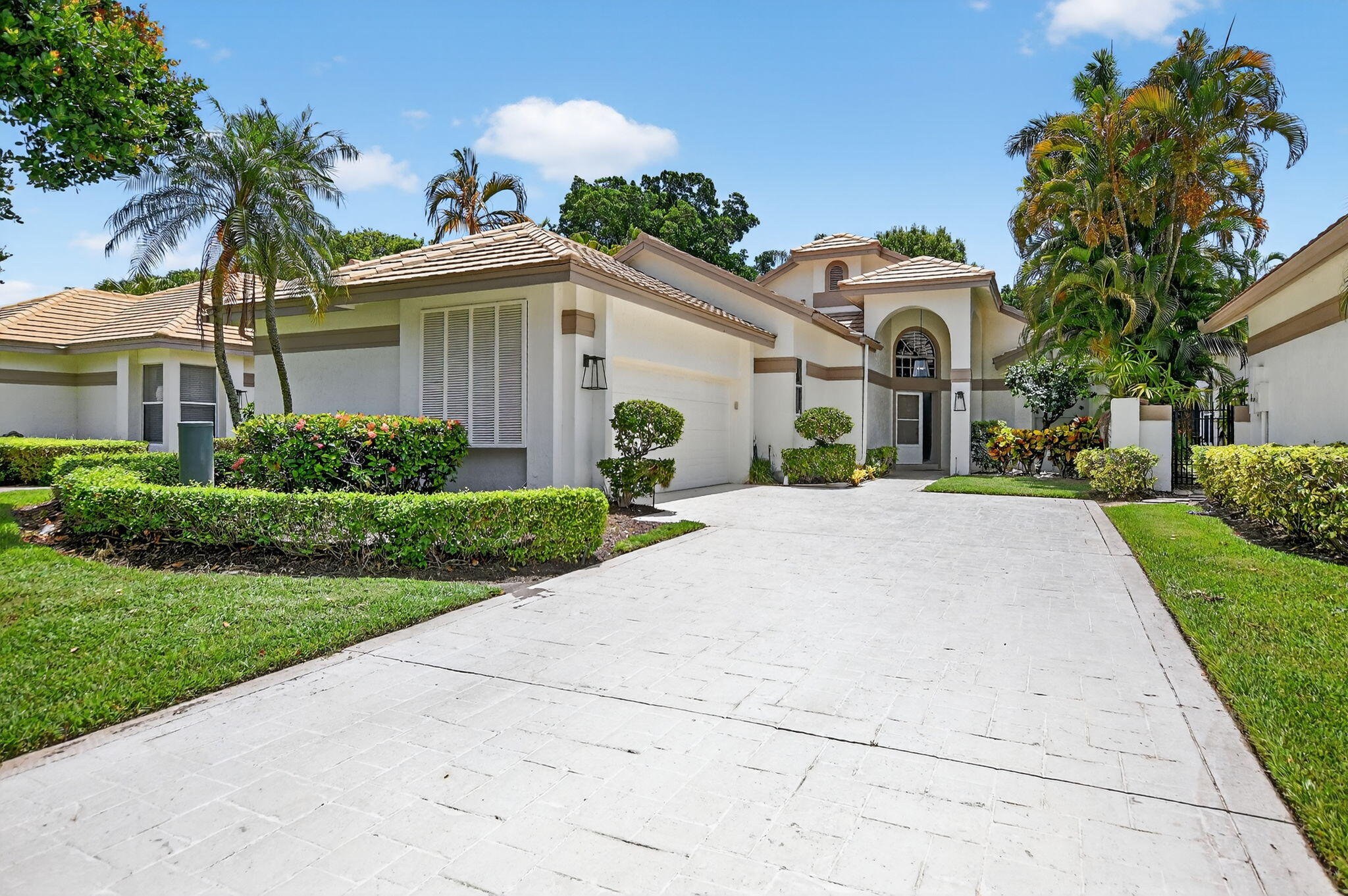 5326 Northwest 21st Avenue Boca Raton, FL 33496 - Photo 2 of 45 2-web-or-mls-DSC_0246