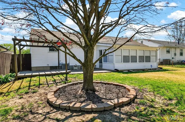 $167,000 | 265 Monterey Drive, Florissant, MO 63031
