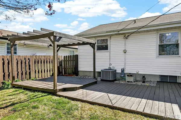 $167,000 | 265 Monterey Drive, Florissant, MO 63031