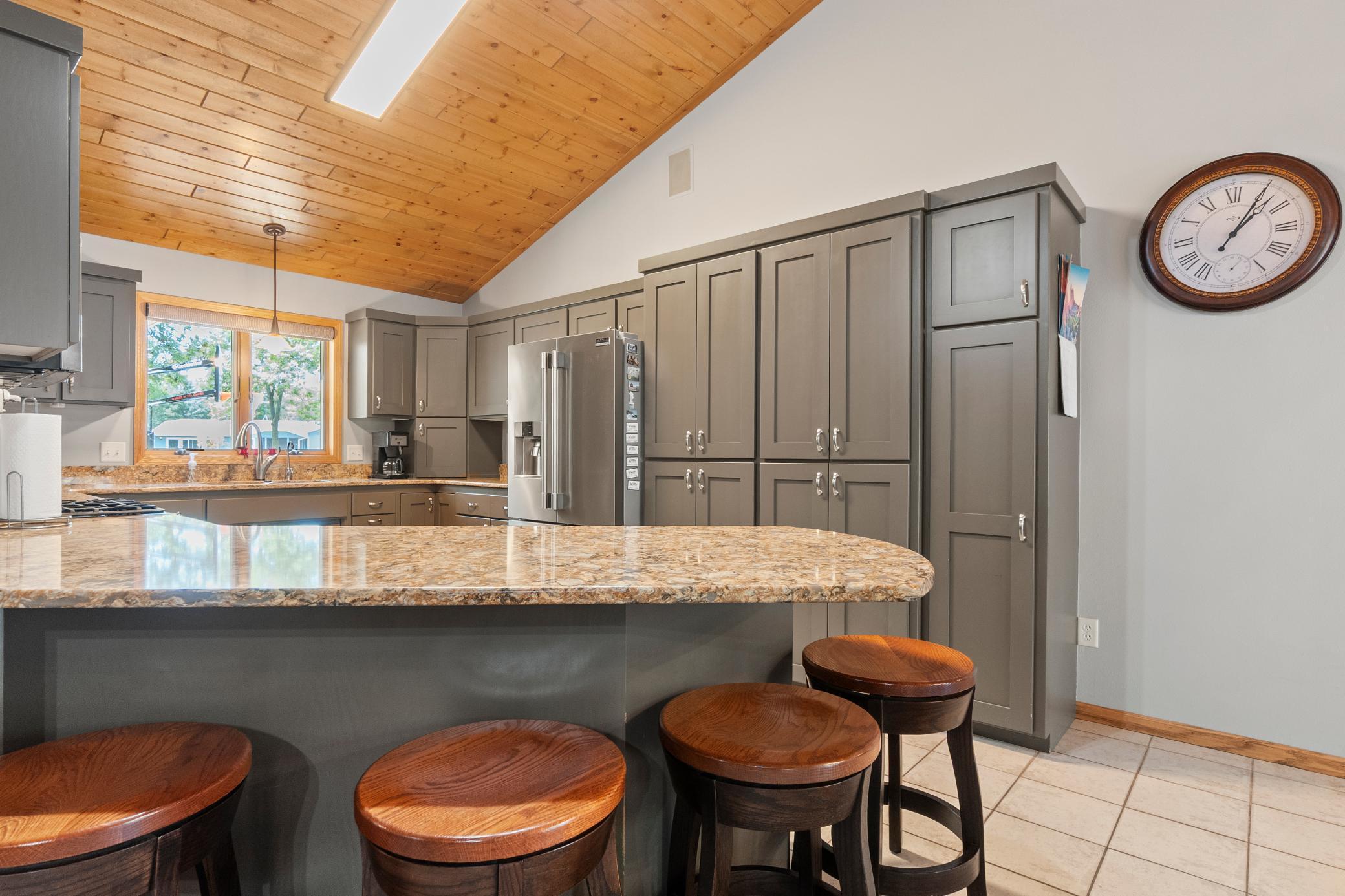 1109 Lakeview Avenue Alexandria, MN 56308 - Photo 12 of 78