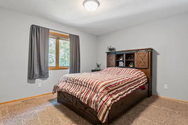 $899,900 | 1109 Lakeview Avenue, Alexandria, MN 56308