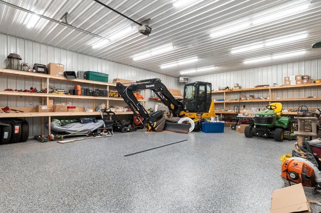 $899,900 | 1109 Lakeview Avenue, Alexandria, MN 56308