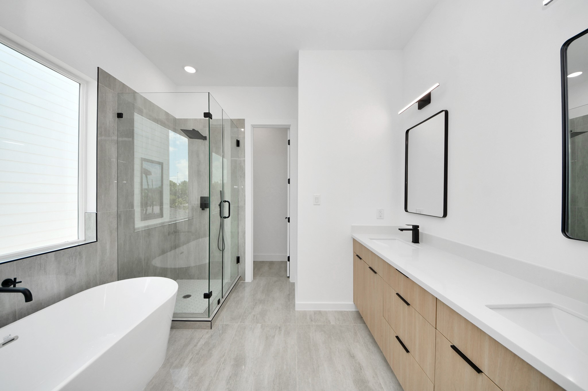 7117 Eastwood Street Houston, TX 77021 - Photo 5 of 35