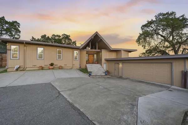 $1,849,000 | 15605 Oakridge Court, Morgan Hill, CA 95037