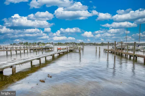 $625,000 | 78 West Kingston Park Lane, Middle River, MD 21220