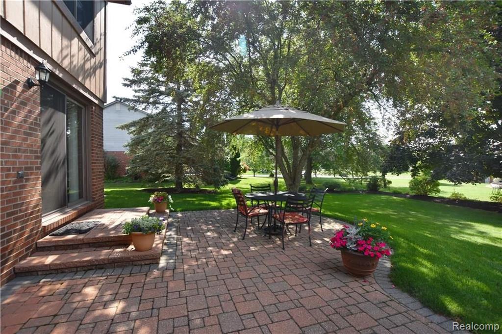 926 Ten Point Drive Rochester Hills, MI 48309 - Photo 27 of 29