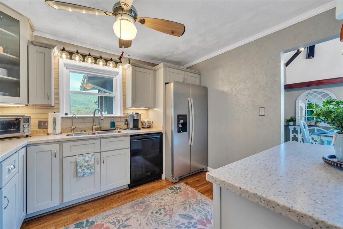 581 Idle Acres Road Fincastle, VA 24090 - Photo 15 of 95 047-MIB03606