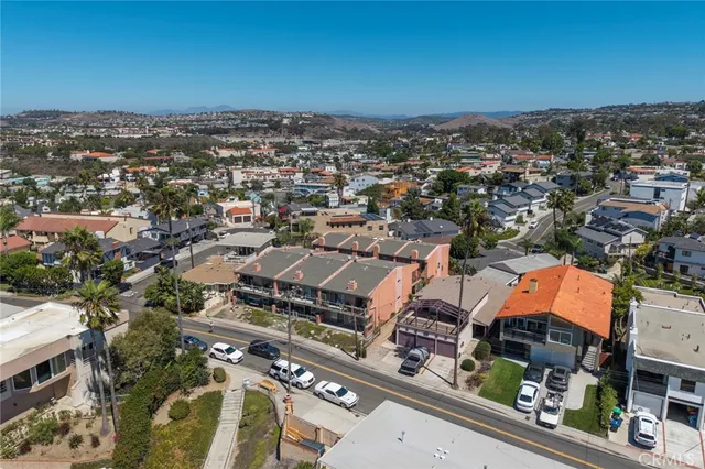 $1,139,000 | 1412 Buena Vista, Unit 8, San Clemente, CA 92672