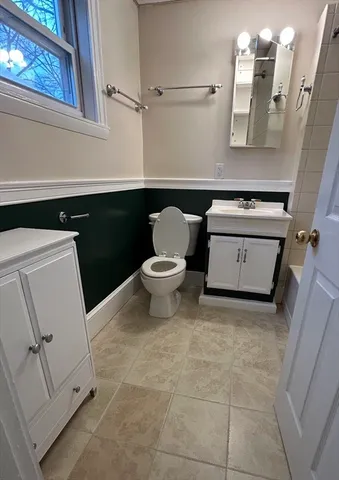 $2,600 | 23 Converse Street, Unit 1, Wakefield, MA 01880