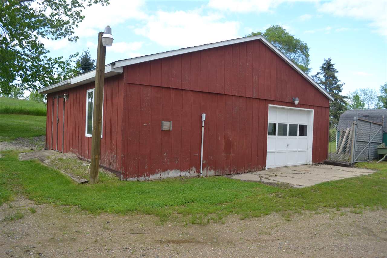9526 West Monroe Road Elwell, MI 48832 - Photo 51 of 57 1862048-51.JPG