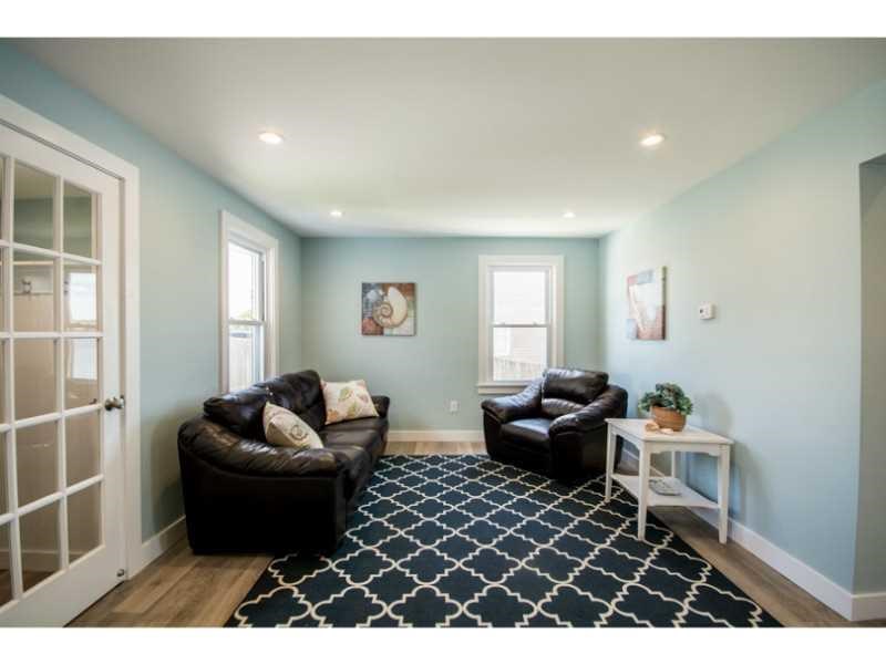273 Riverside Street Portsmouth, RI 02871 - Photo 12 of 14