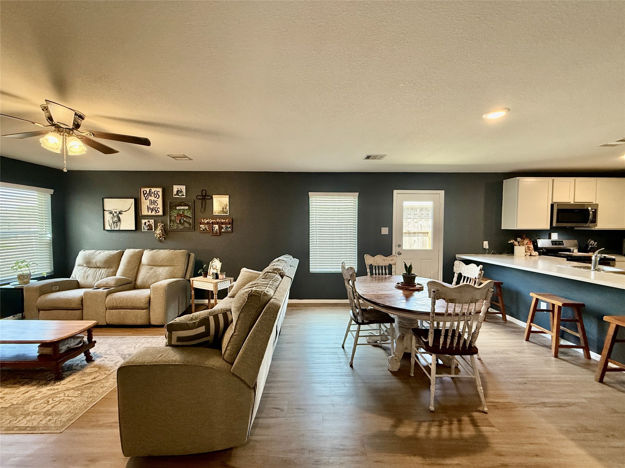 216 Bennett Street Angleton, TX 77515 - Photo 19 of 45 Gallery Image 19