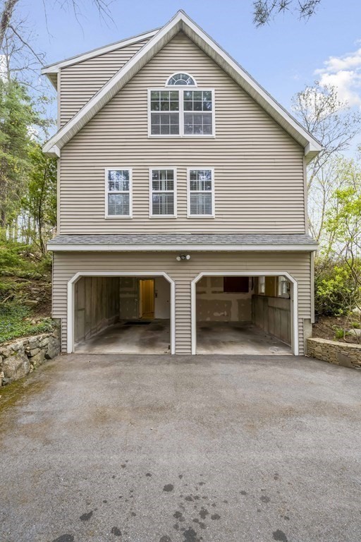 10 Pine Hill Road Framingham, MA 01701 - Photo 13 of 18 Gallery Image 13