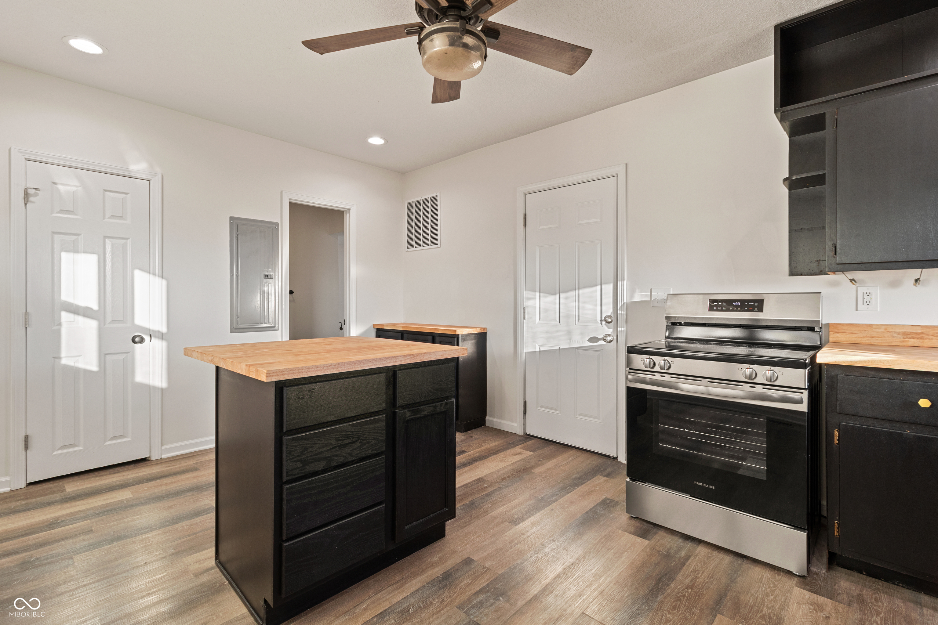 5260 South State Road 67 Anderson, IN 46013 - Photo 29 of 46