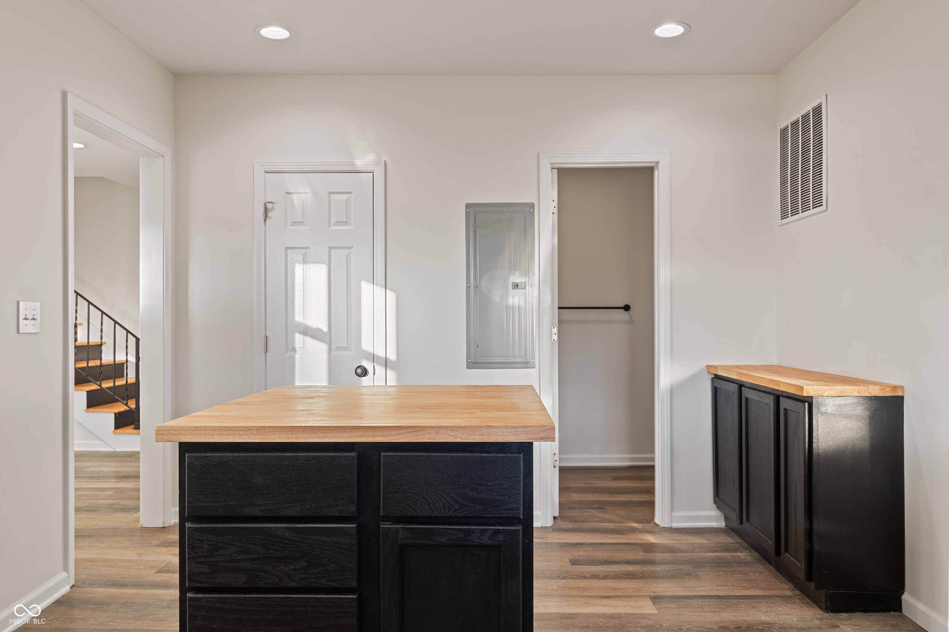 5260 South State Road 67 Anderson, IN 46013 - Photo 31 of 46