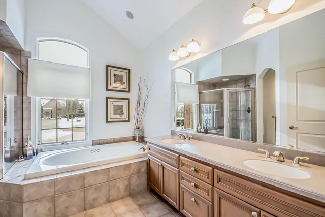 $779,000 | 5401 Pinnacle Court, Ann Arbor, MI 48108