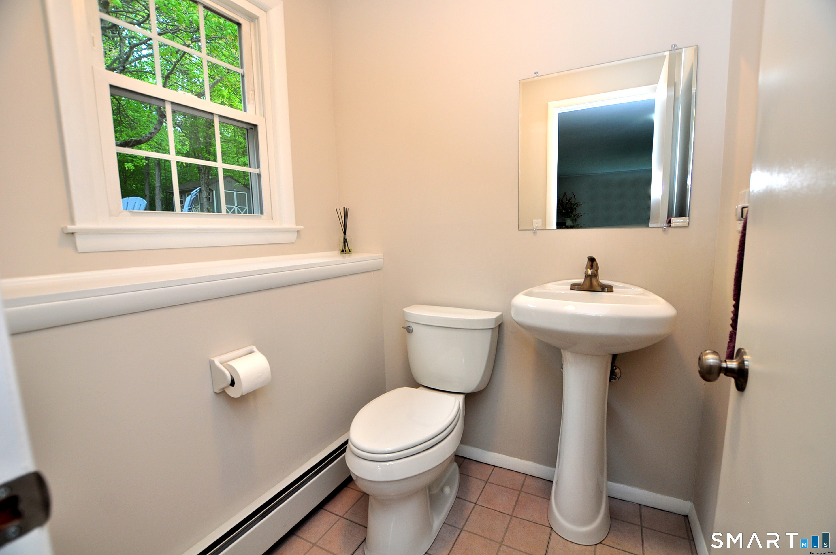 65 Winthrop Road Windsor, CT 06095 - Photo 27 of 35