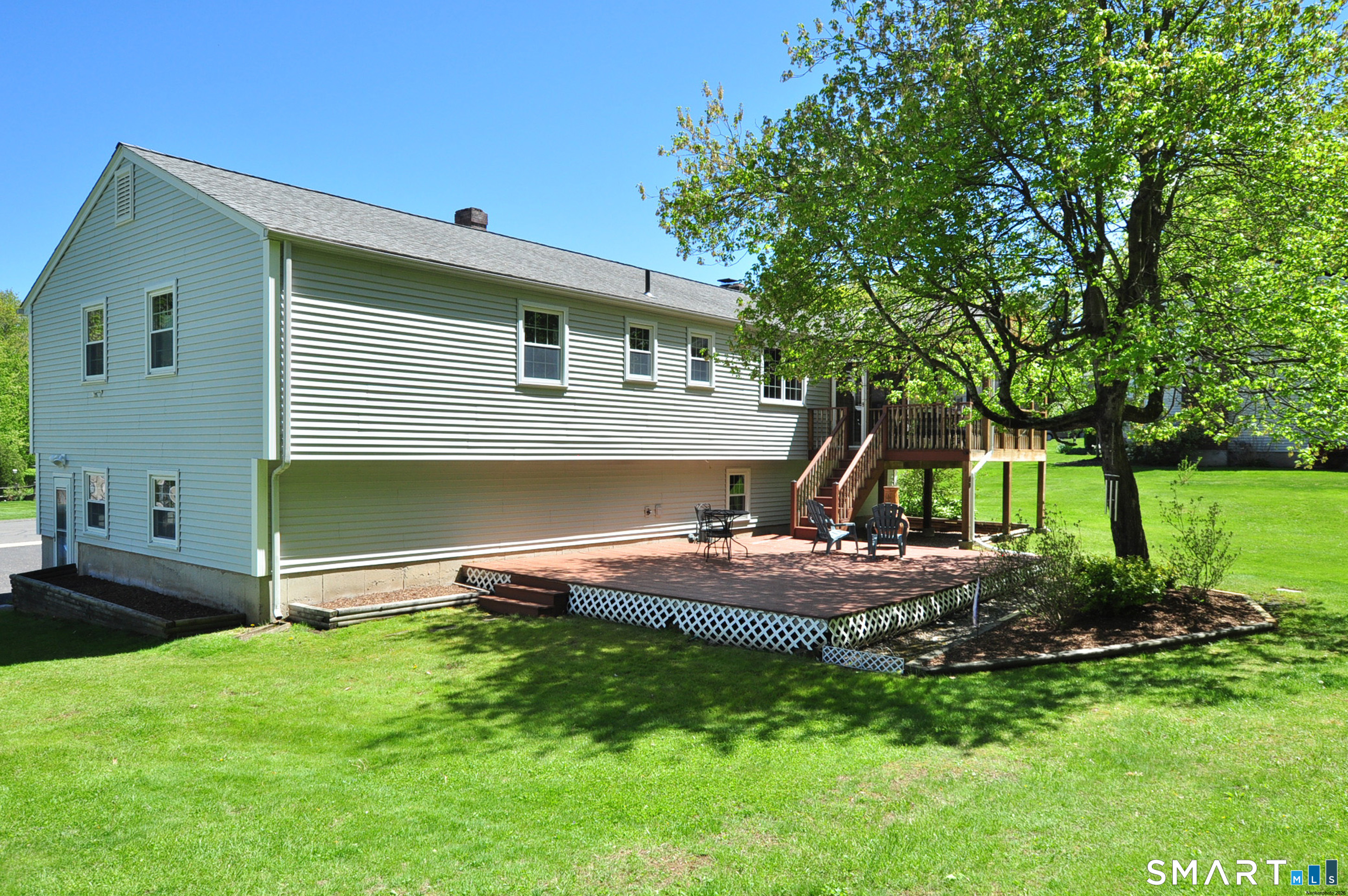 65 Winthrop Road Windsor, CT 06095 - Photo 32 of 35