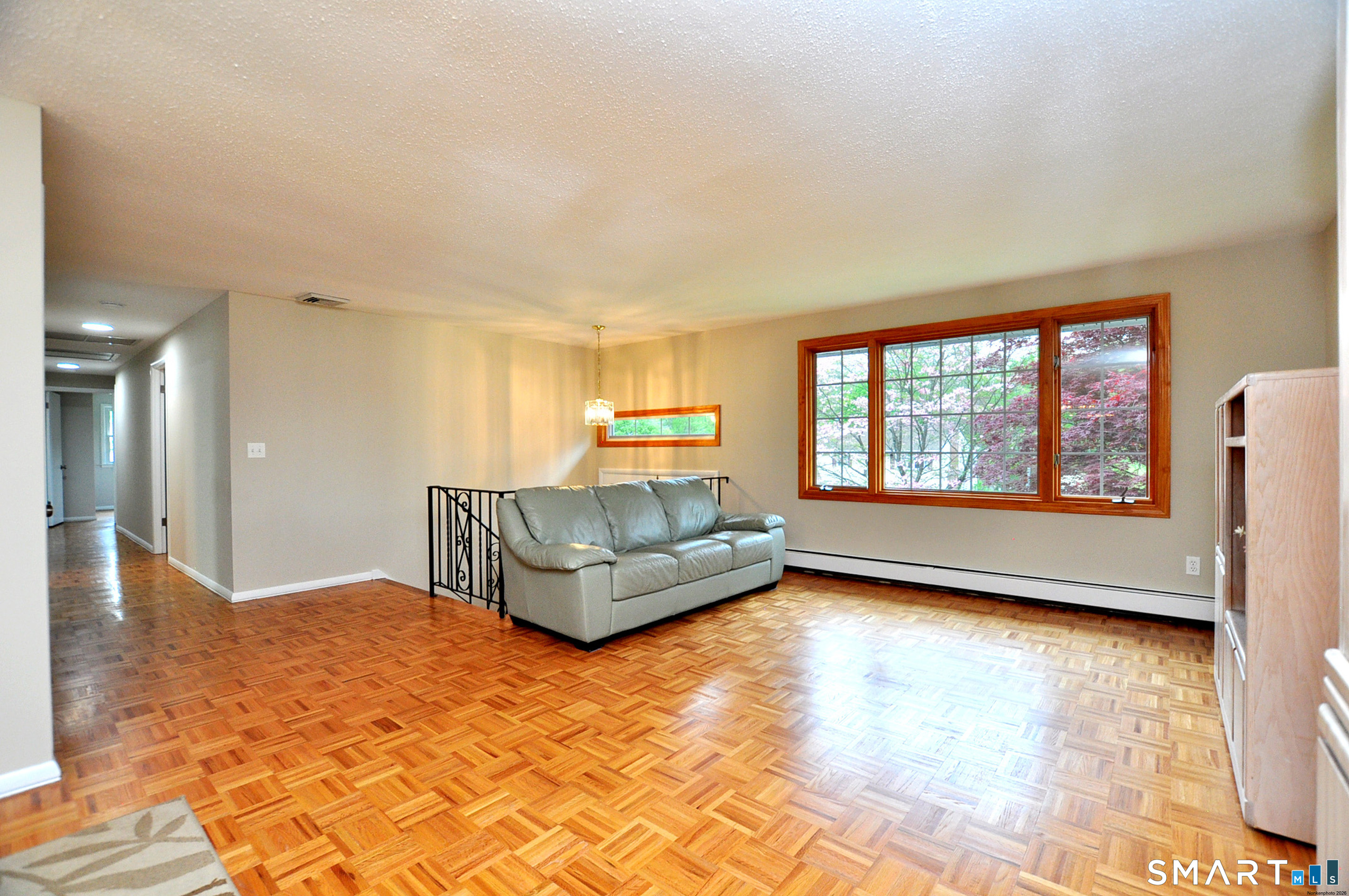 65 Winthrop Road Windsor, CT 06095 - Photo 5 of 35