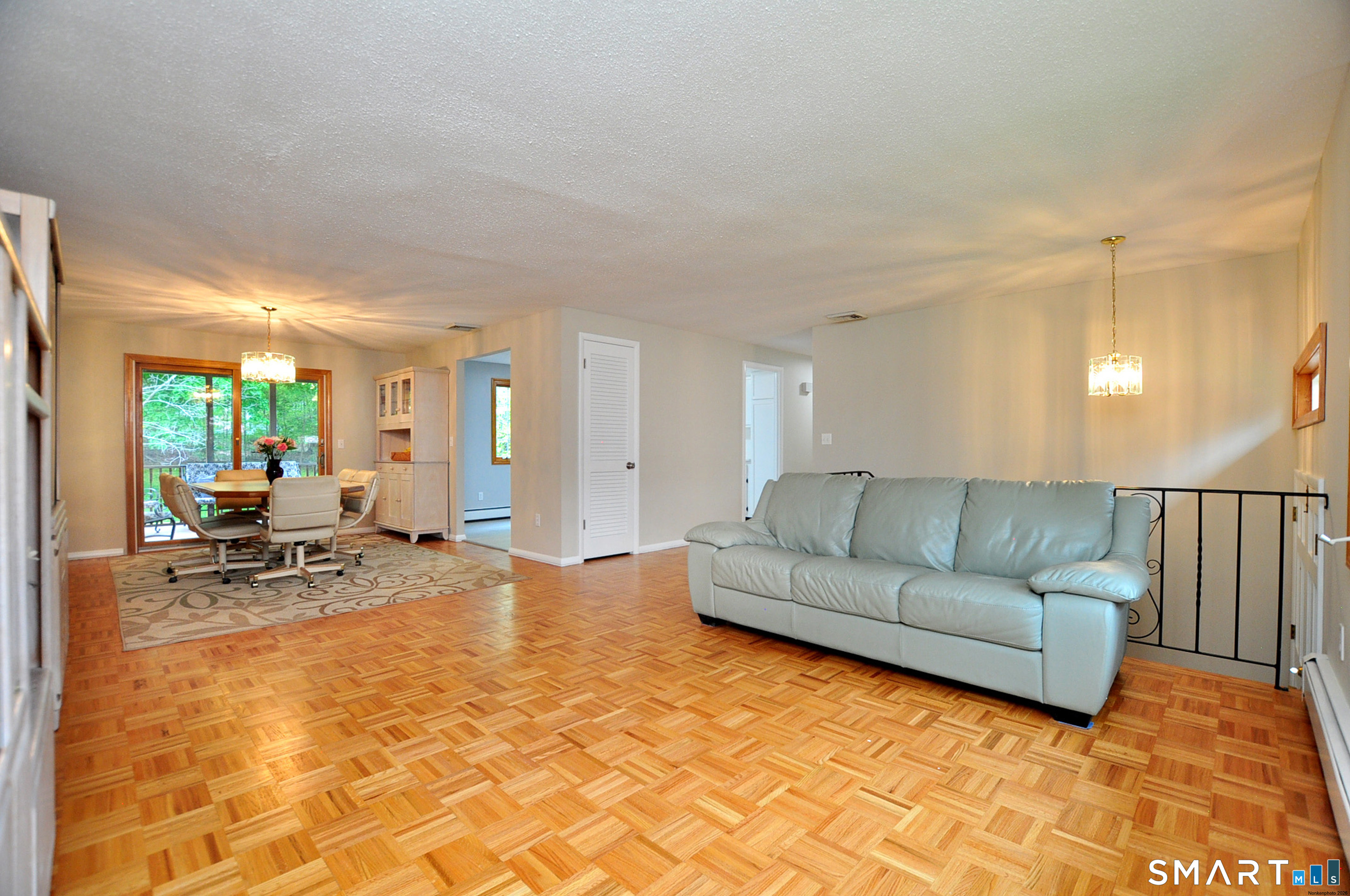 65 Winthrop Road Windsor, CT 06095 - Photo 6 of 35