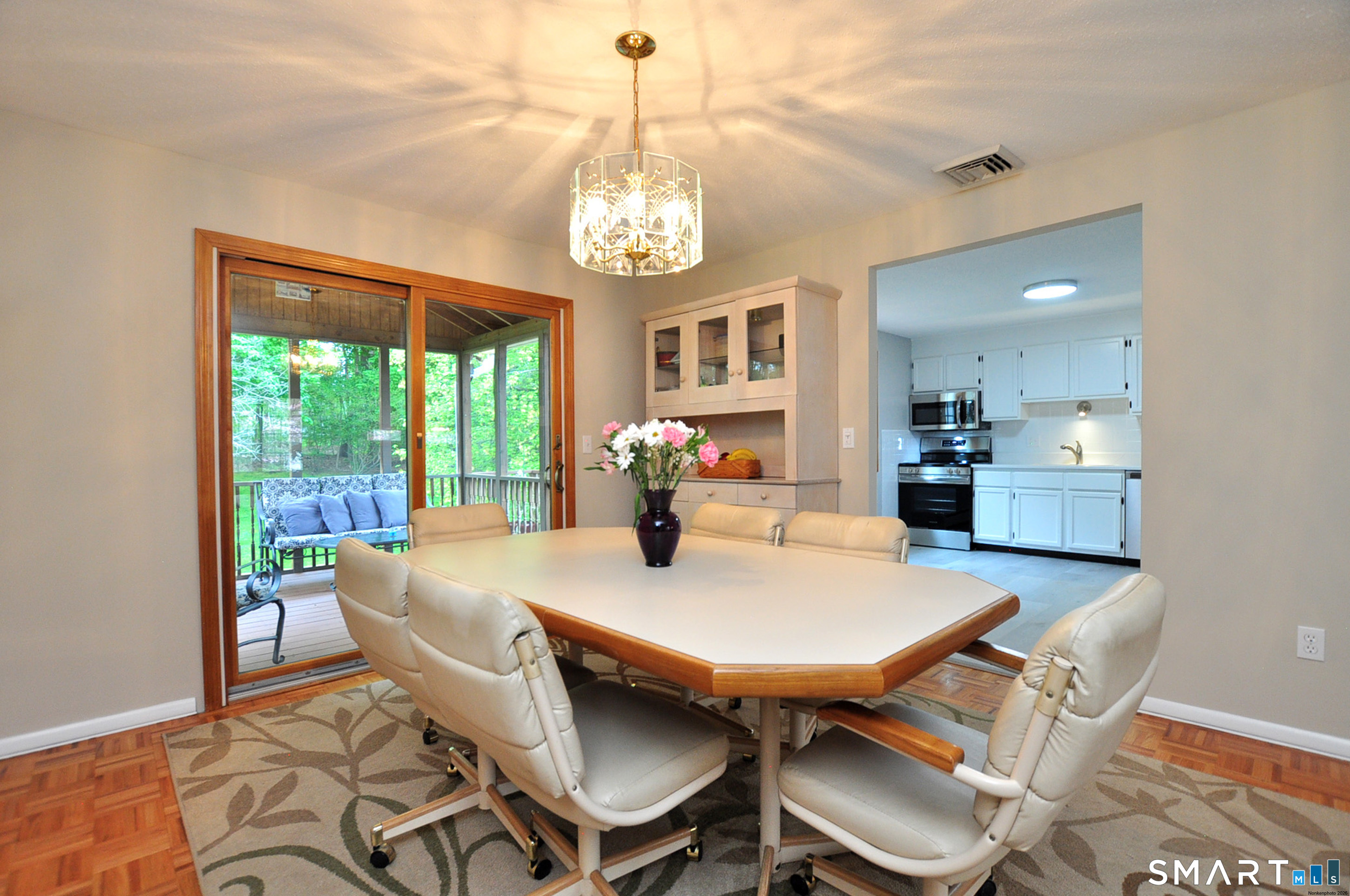 65 Winthrop Road Windsor, CT 06095 - Photo 8 of 35