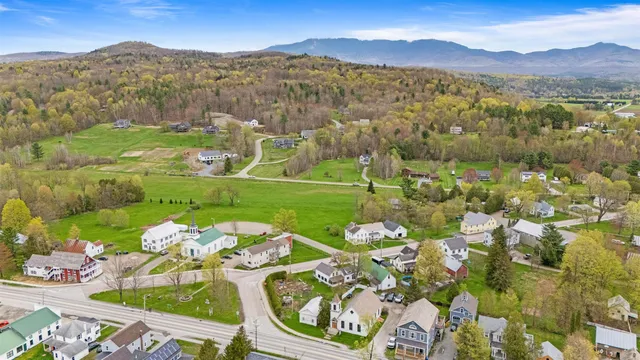 $487,000 | 394 Highway 15, Jericho, VT 05465