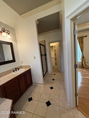 $2,300 | 103 Lakeshore Drive, Youngsville, LA 70592